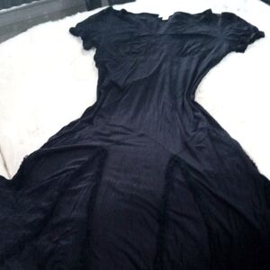 Adorable Net Navy Dress By Loft With Detail Around Flare